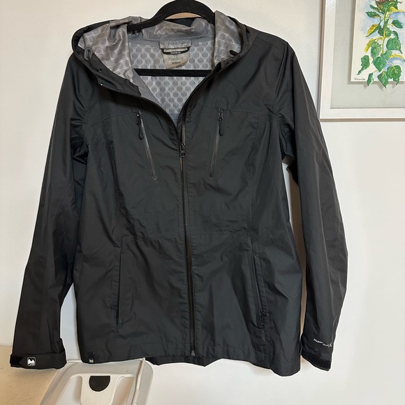 Women’s Rain coat - Picture 1 of 4